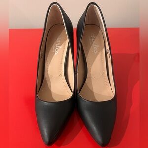 Charlies Classic Black Heels